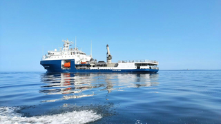 Заводские испытания малого морского танкера «Валентин Рыков» продолжаются в Балтийском море