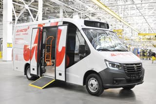 GAZ cruzó un autobús con una furgoneta: así surgió la única "Gazel Logistik" para entregas