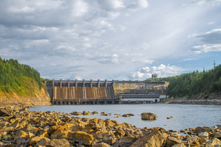 Мамаканская ГЭС увеличила мощность: синхронизирован и нагружен новый гидроагрегат на 2,5 МВт