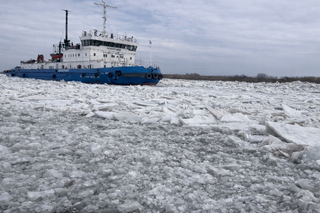 Ледоколы Росморпорта провели 520 судов по ВКМСК караванным методом в 2026 году