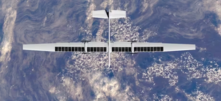 El experto en aviación respondió a la comparación de la alternativa a Starlink, "Argus", con el estadounidense Odysseus