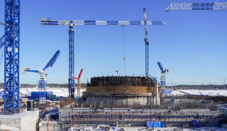 Con un peso de 170 toneladas: en LAES-2 se montó el segundo nivel de la contención interna del tercer bloque energético