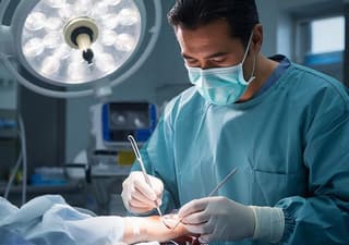 Prosthetics No Longer Needed?: Hand Transplants from Donors Have Begun at the Sklifosovsky Institute
