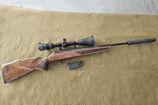 En IMZ desarrollaron un compartimento desmontable para balines de repuesto para el rifle neumático MR-512S-09