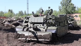 Omsk Transporter Based on T-80 Tank Wins International Award