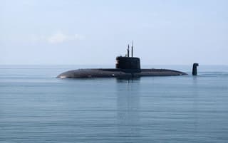 Gran Bretaña vigiló durante un mes el submarino del proyecto 941 "Akula" y dos submarinos de la GUGI del Ministerio de Defensa