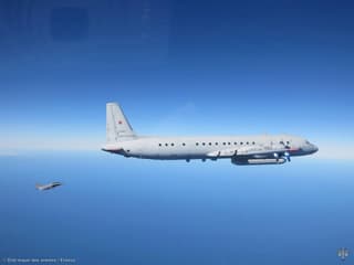 Rafale franceses interceptan avión de reconocimiento Il-20M sobre el Báltico