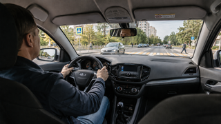 AvtoVAZ names habits that help avoid road accidents