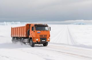 Biocemento para la construcción de carreteras y el refuerzo de pozos petroleros en el Ártico creado en Russia