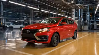 El ensamblaje del Lada Iskra se ha pausado: la antigua planta de Nissan en San Petersburgo se fue de vacaciones