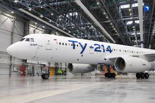 Cientos de aviones rusos esperan tripulaciones: la formación de especialistas para el MC-21 y el Tu-214 se ha convertido en un nuevo desafío para la aviación