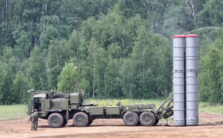 С-400 начал сбивать цели по новой схеме: раскрыты детали тактики, которая изменила работу ПВО