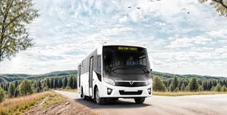 Con motor YaMZ-534 de 170 CV: los últimos autobuses PAZ Vector NEXT entregados a un transportista privado en Omsk