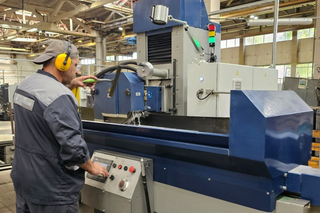 IMZ aumentará la producción de productos especiales: 3 nuevas rectificadoras planas comenzaron a funcionar en la empresa