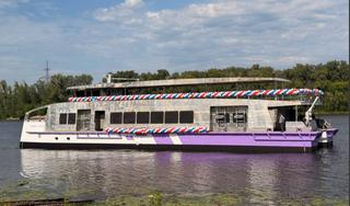 Новый катамаран «Сириус Бета» на 300 пассажиров спустили на воду в Самаре