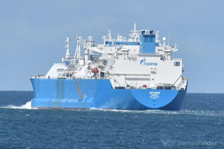 Russian LNG Tanker to Sail from Baltic to China Bypassing Europe
