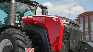 The most powerful Russian tractor Rostselmash 3580 with a KamAZ engine will be shown for the first time at an exhibition