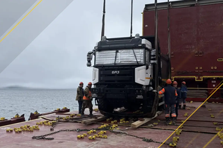 БАЗ S32A50 с приводом 6×6 отправили добывать золото на Колыму: самосвал испытают при −50 °C