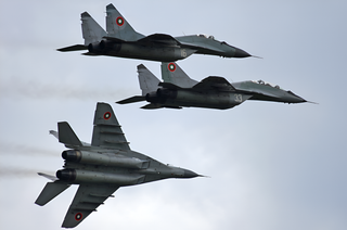 Иностранцы закупили 8 МиГ-29 на 120 млн долларов, но заменят их J-10CE из Китая
