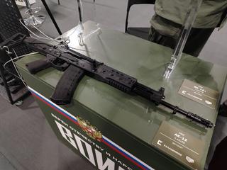 Новый АК-12+ впервые показали на ВЭФ: конструкторы серьёзно переработали изделие и улучшили характеристики