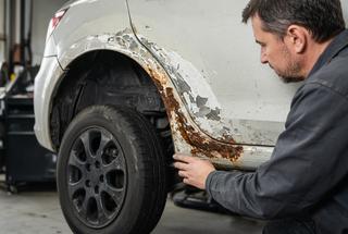 Anti-corrosion treatment may not save, but ruin a car: drivers were told how rust appears on the body
