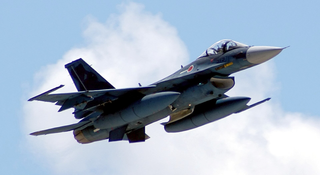 F-2 to Compete with Su-30MKI in India for the First Time: Light Fighter vs. Heavy Machine