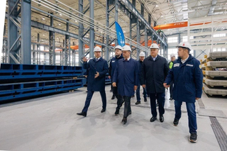 В 10 раз больше, чем при ручной формовке: роботизированное производство плит НГП 4.0 для ВСМ запустили в Великом Новгороде