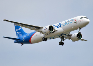 500 rublos por pasajero para el MS-21 y el SJ-100: un experto en aviación analizó la idea de apoyar la industria aeronáutica rusa