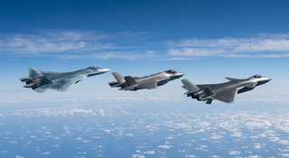 В Индии признали прогресс Су-57, но сравнивать его предлагают уже с F-35 и J-20