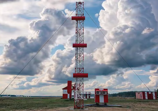 El aeropuerto de Surgut ha sido equipado con un nuevo sistema de aterrizaje para el invierno del norte