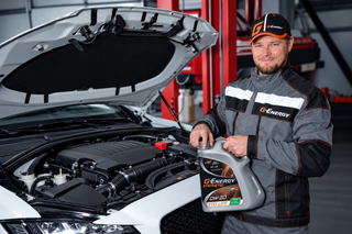 Russian G-Energy motor oil tested on Chinese cars in a Moscow taxi fleet