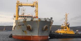 El buque tanque marítimo "Akademik Pashin" realizó más de 40 reabastecimientos de buques y embarcaciones en medio año