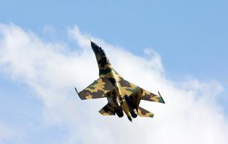 Су-35 уступает место J-10: Индонезия закупает китайские истребители