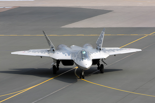 Пакистан получит J-35 — Индии придётся решать: ждать AMCA или брать Су-57