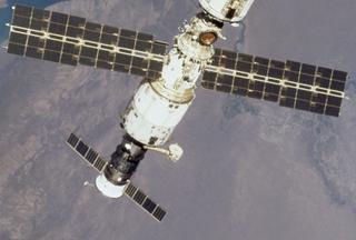 NASA надавило на «Роскосмос» из-за утечки на МКС: камеру «Звезды» законсервируют