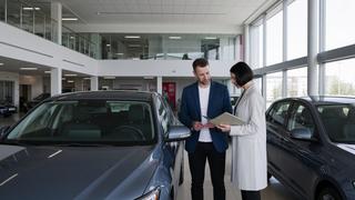 Льготные автокредиты в России возобновят с 1 декабря