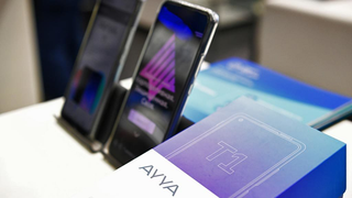 No se pudo reemplazar el iPhone: en 1,5 años se vendieron solo 905 smartphones rusos AYYA T1.