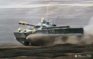 Rostec creó una protección dinámica móvil para el BMP-3