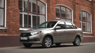 Lada Granta и Lada Niva возглавили топ продаж авто в России в апреле 2023 года по данным «Автостат Инфо»