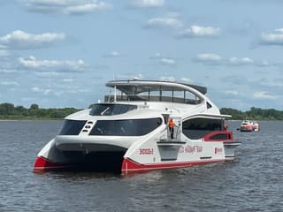 Electric catamaran "Ecocruiser 2" introduced in Russia, it will sail on the Volga River