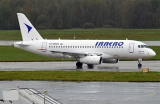 "IrAero" realizó el primer vuelo directo desde Rusia a Vietnam en un avión Sukhoi Superjet 100 después de la pandemia