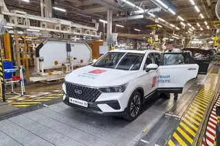Глава АвтоВАЗа назвал стоимость нового кроссовера Lada X-Cross 5