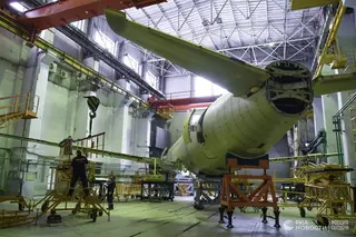 Импортозамещенный российский самолет SSJ New переименовали в SJ-100, а его создатель корпорация «Иркут» теперь называется «Яковлев»