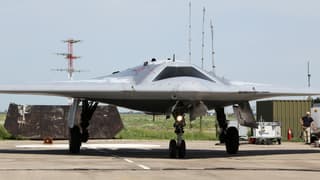 Las Fuerzas Aeroespaciales de Rusia pronto recibirán el pesado dron de ataque "Okhotnik"