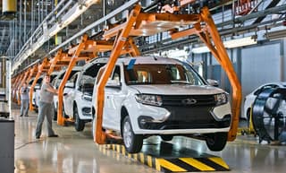 AvtoVAZ reanuda el ensamblaje del Lada Largus: un mes antes de lo previsto