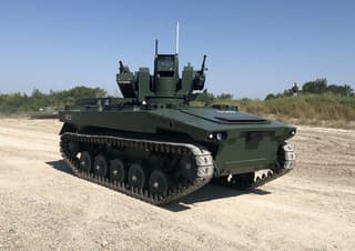 За рубежом есть интерес к российскому военному роботу «Маркер», но разрешения на его экспорт пока нет