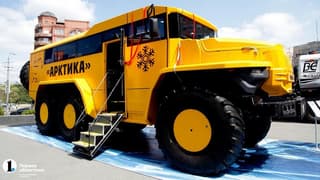 Climate control, toilet and smartphone sockets - what's inside the first Russian Arctic bus