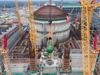 Росатом передал ядерное топливо из Новосибирска для бангладешской АЭС «Руппур» 
