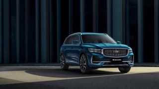 "Que se muevan": Lukashenko ordenó desarrollar motores bielorrusos para Geely