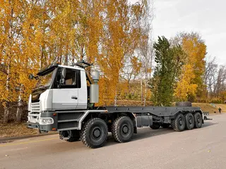 Cabina de MAZ, chasis de dos partes: Minsk presenta un camión de carga pesada con motor diésel